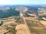 ERİKLERYURDU KÖYE YAKIN 76365 M2 TARLA