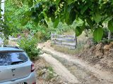BURSA KELES DELİCE'DE 5.490 M2 ETRAFI TELLERLE ÇEVRİLİ YOL-SU-ELEKTRİK OLAN TEK TAPU TARLA