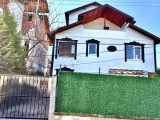 Sakarya / Sapanca / Kırkpınar Soğuksu Mh.BAĞDAT CD.YAKINI 3 KATLI VİLLA