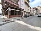 Gemlik Hamidiye Mah 115 m2 köşe dükkan 
