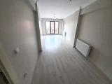 BURSA YILDIRIM EMİRSULTAN'DA 95 M2 2+1 ASANSÖRLÜ BİNADA ARA KAT KİRALIK DAİRE