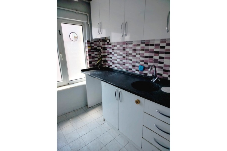 OSMANGAZİ ÇIRPAN MAH MERKEZİ KONUMDA KOMBİLİ BAKIMLI DAİRE