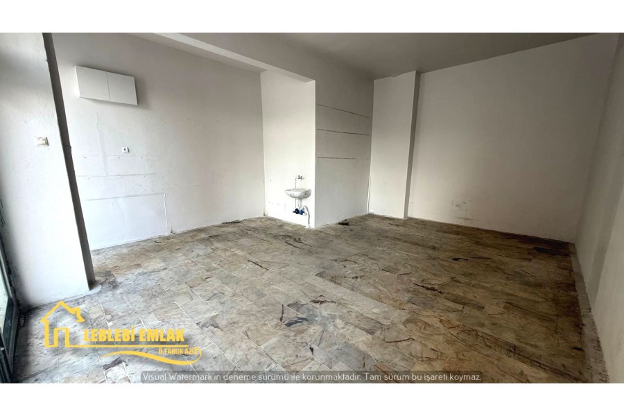 ULU CAMİ YAKINI 40 M2 KİRALIK DÜKKAN 