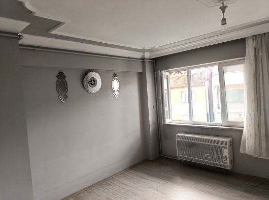 BURSA OSMANGAZİ SAKARYA MH MERKEZİ KONUMDA KİRALIK DAİRE