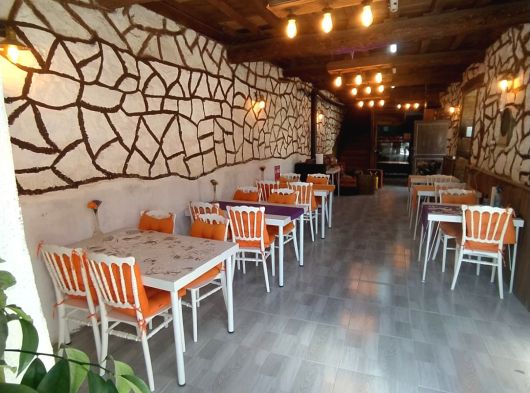 Afyon Ayazini Frig Vadisi’nde 120 m², 2 Katlı Kafe & Hediyelik Eşya – Devren kiralık