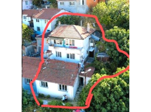 BURSA OSMANGAZİ HAMZABEY'İN ÜST TARAFLARINDA SATILIK 3 KATLI MÜSTAKİL EV