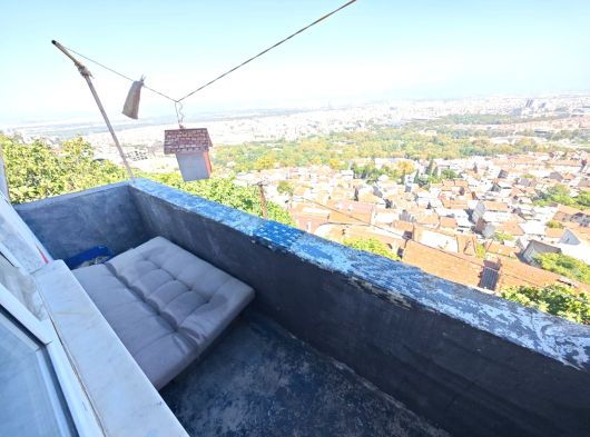 BURSA OSMANGAZİ HAMZABEY'İN ÜST TARAFLARINDA SATILIK 3 KATLI MÜSTAKİL EV